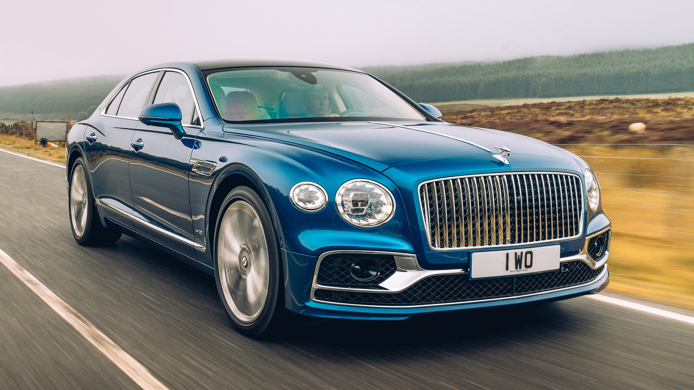 Spurs 2020 - New £165K Bentley Continental Flying Spur 2020 - see why